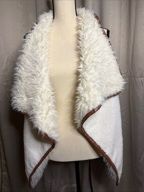 Simply Southern Cream Faux Shearling Vest with Brown Patch